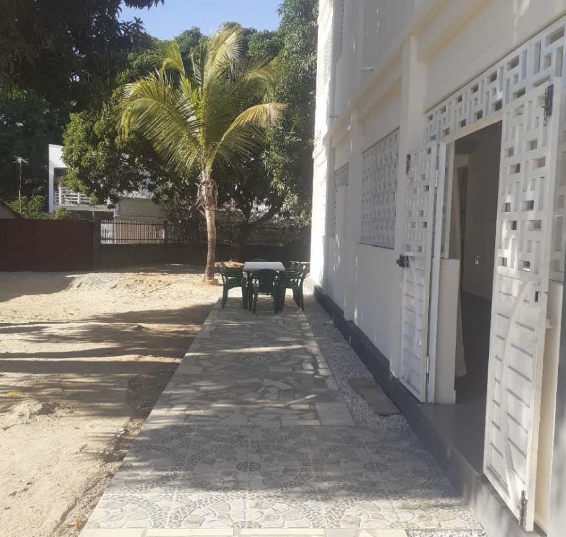 Vue terrasse et jardin
